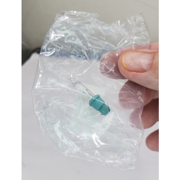 Vintage Hallmark Keepsake Ornament Magic Series Dog's Best Friend (Lighted) 1993 - Picture 9 of 10